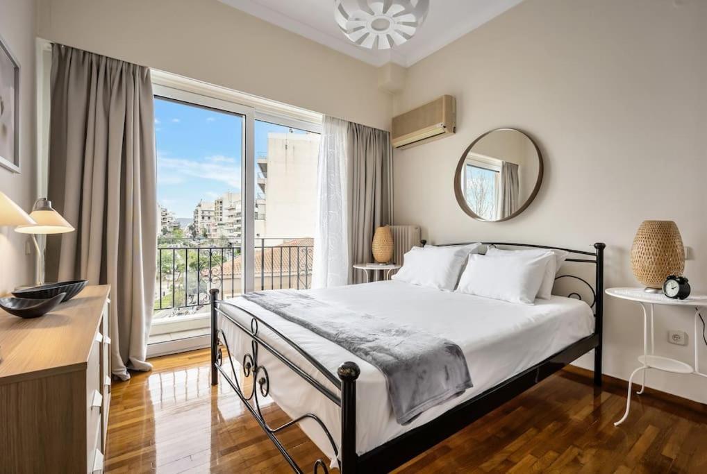 Bright Central Apartment With Splendid Sea View! Chalkís Eksteriør bilde